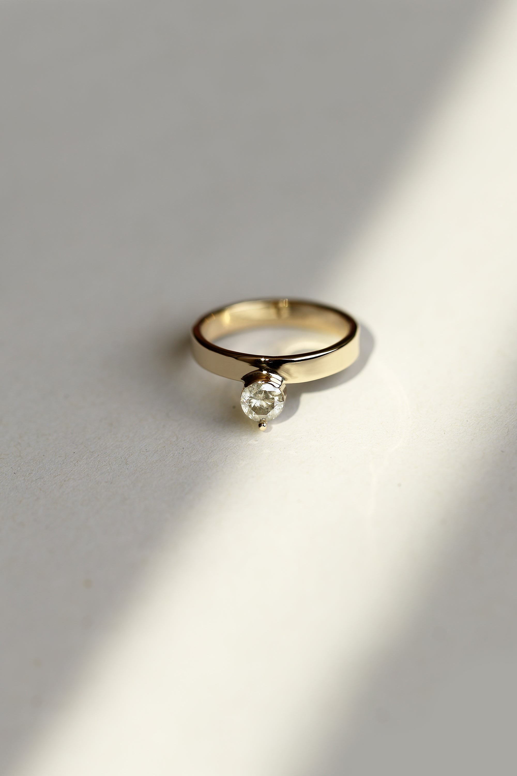 GREY DIAMOND RING - MIRTA jewelry