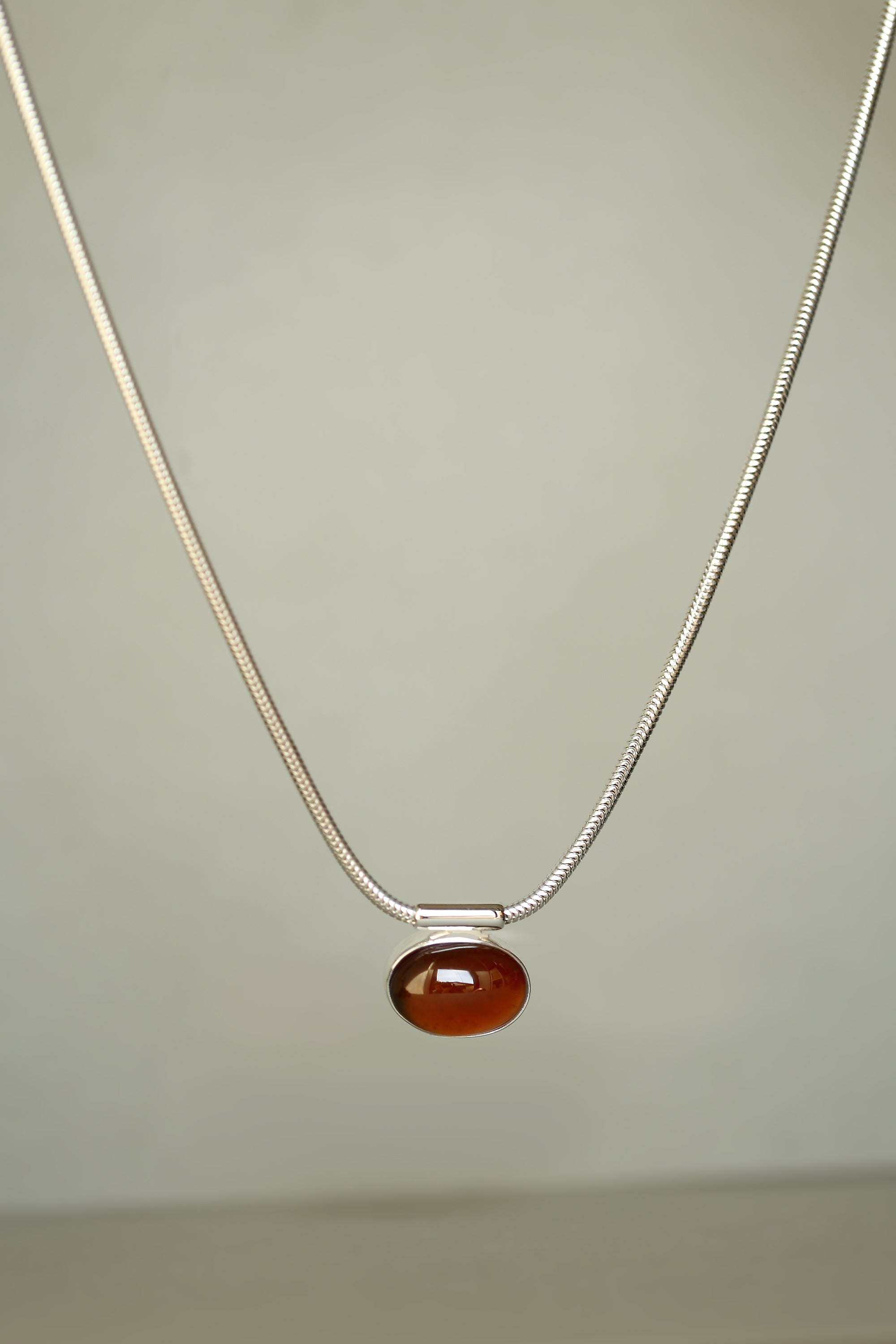 OVAL GARNET NECKLACE - MIRTA jewelry