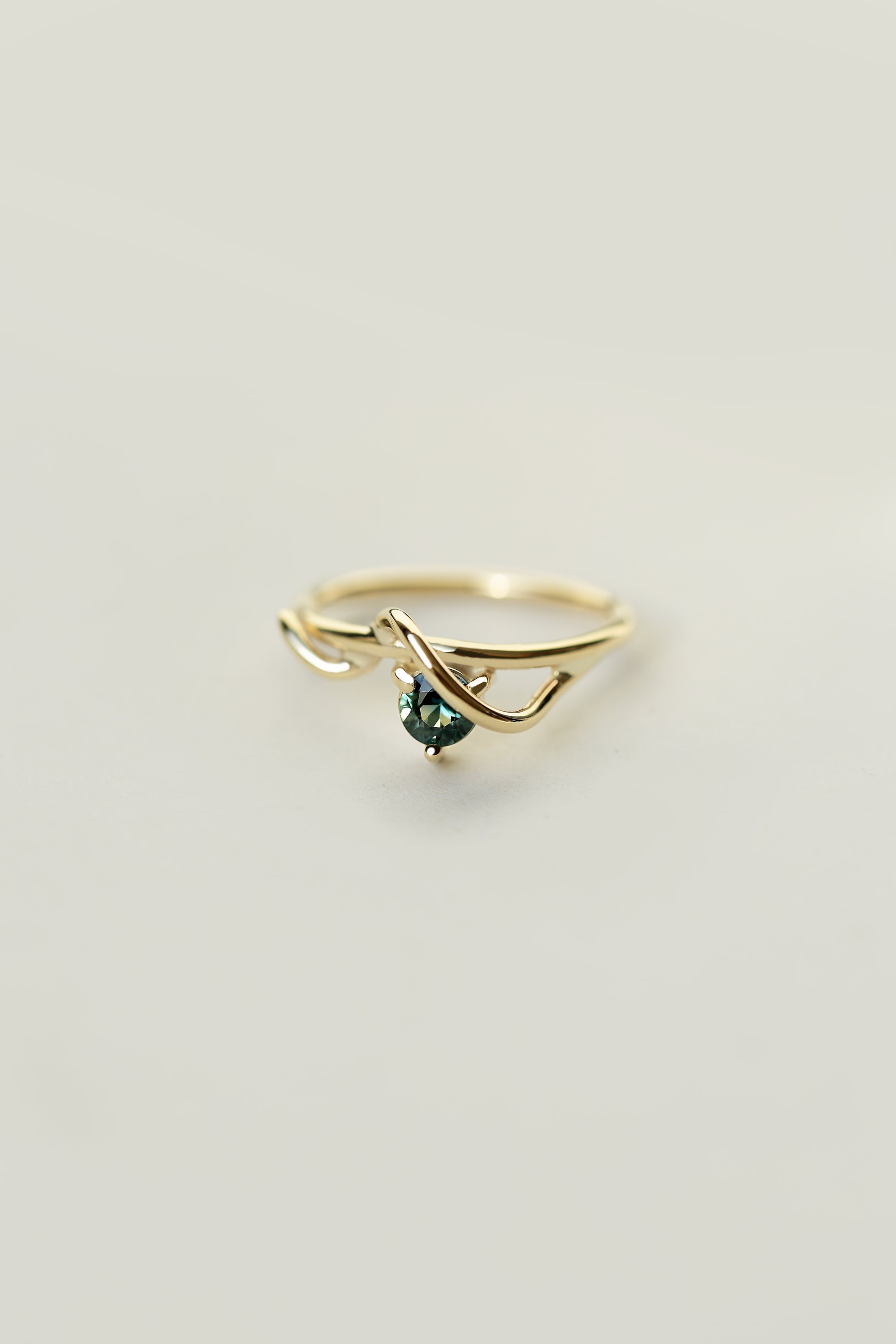 SAPPHIRE VINE RING - MIRTA jewelry