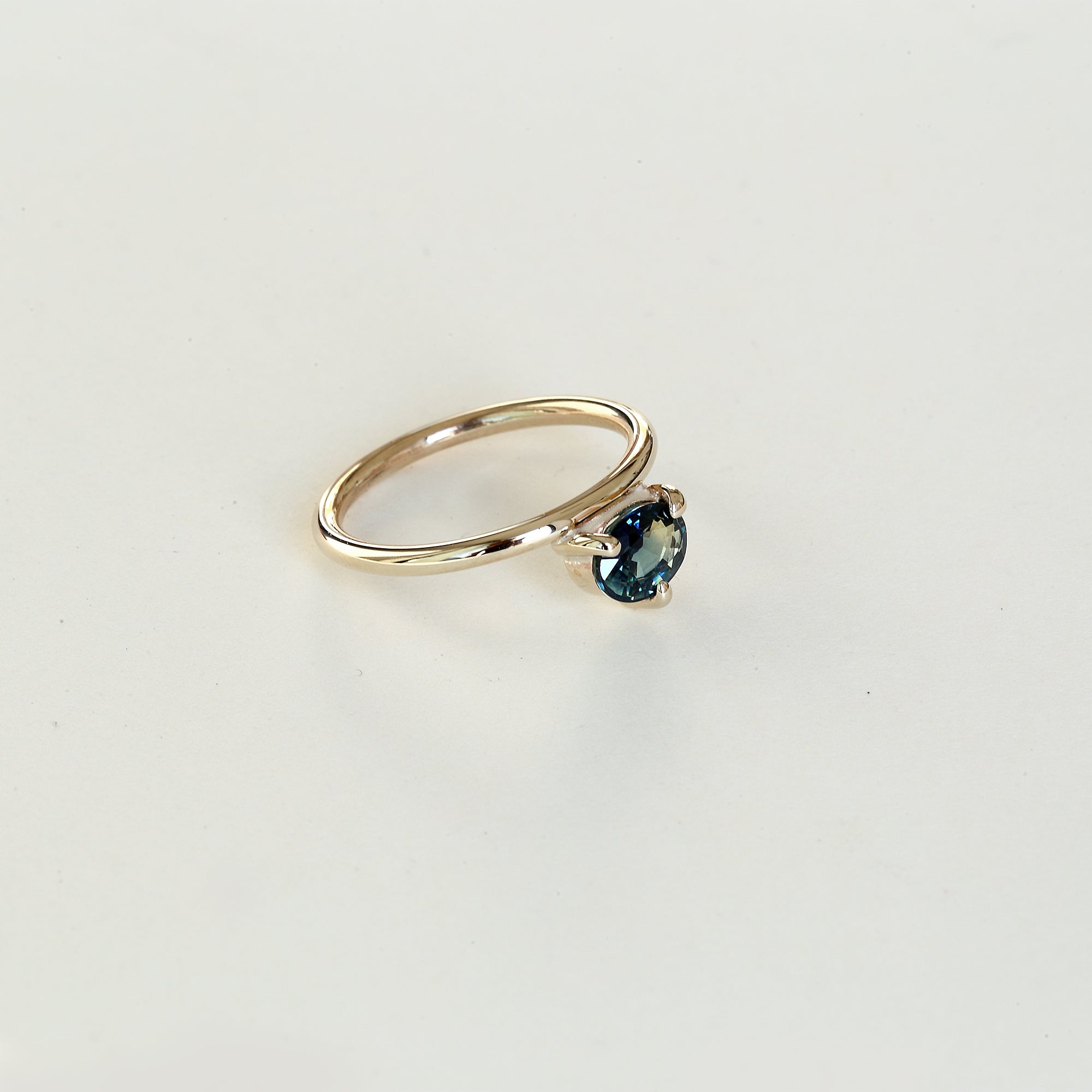 BICOLOR SAPPHIRE BOLD RING - MIRTA jewelry