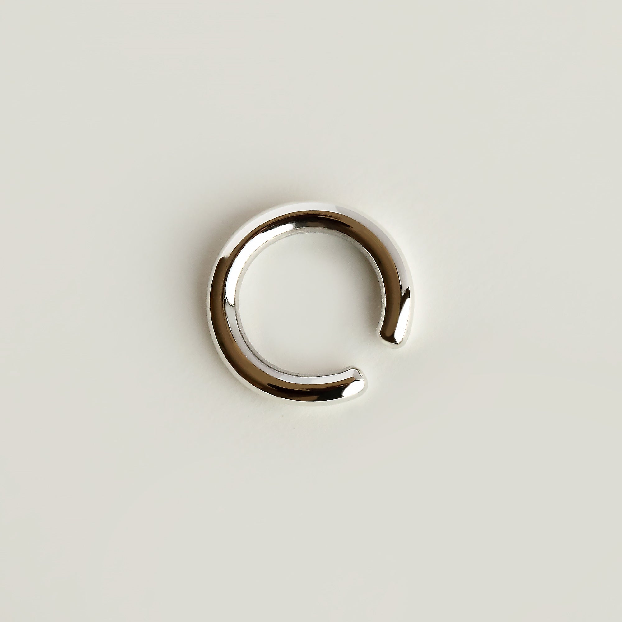 LARGE HUG EAR CUFF - MIRTA jewelry