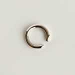 LARGE HUG EAR CUFF
