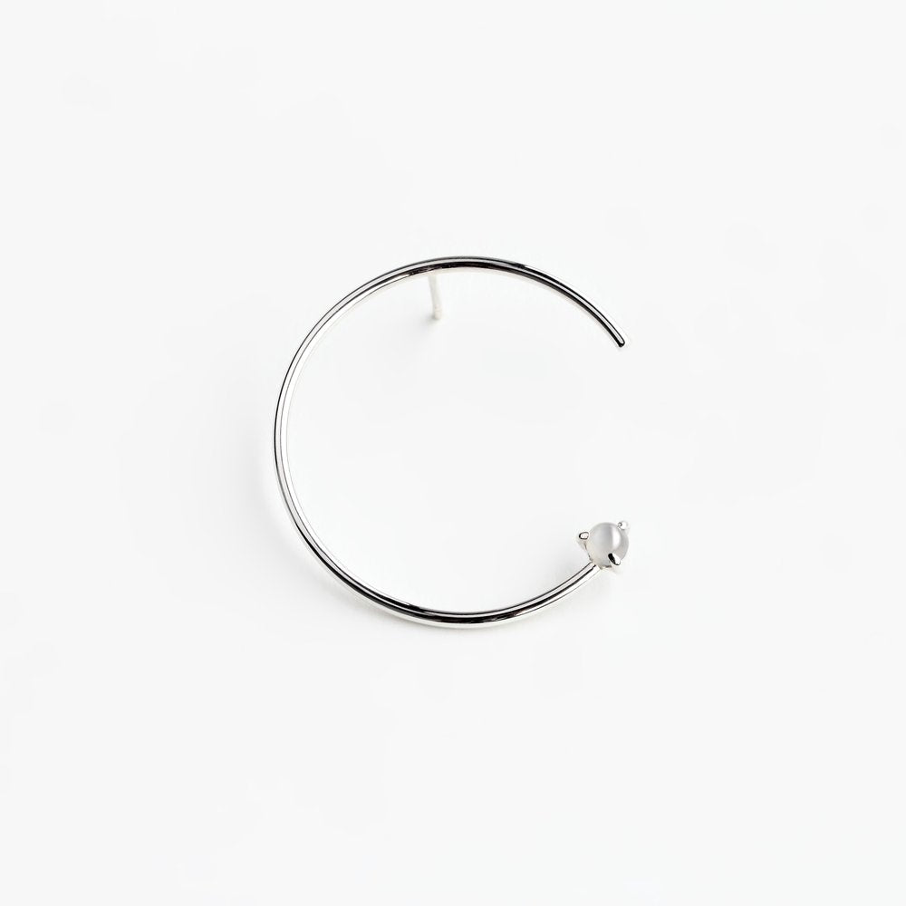 CIRCLE MOONSTONE SILVER EARRING - MIRTA jewelry