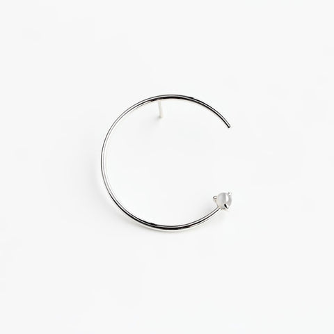 CIRCLE MOONSTONE SILVER EARRING
