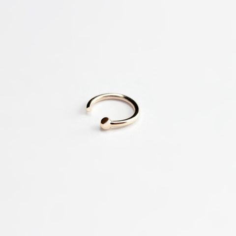 ESSENTIAL DOT GOLD HOOP EARRING