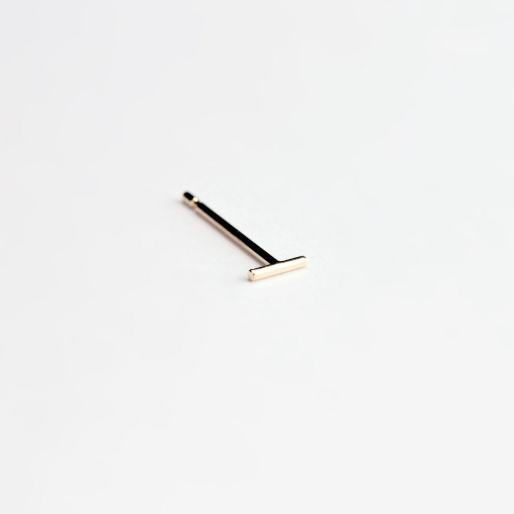 ESSENTIAL DASH GOLD STUD EARRING - MIRTA jewelry