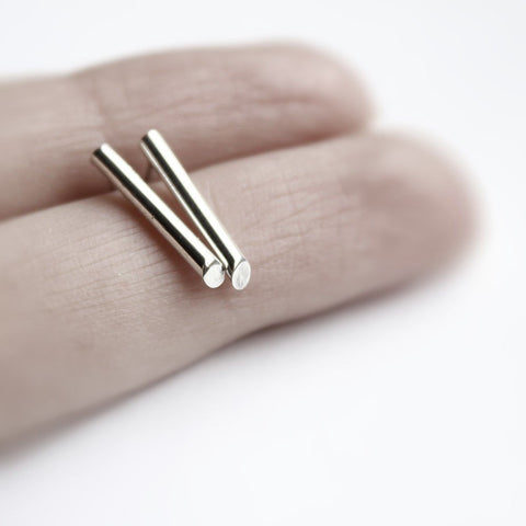 LINE EARRINGS