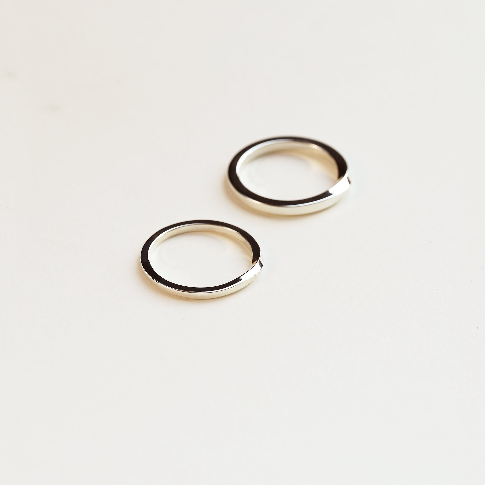 MEDIUM TORSION RING - MIRTA jewelry