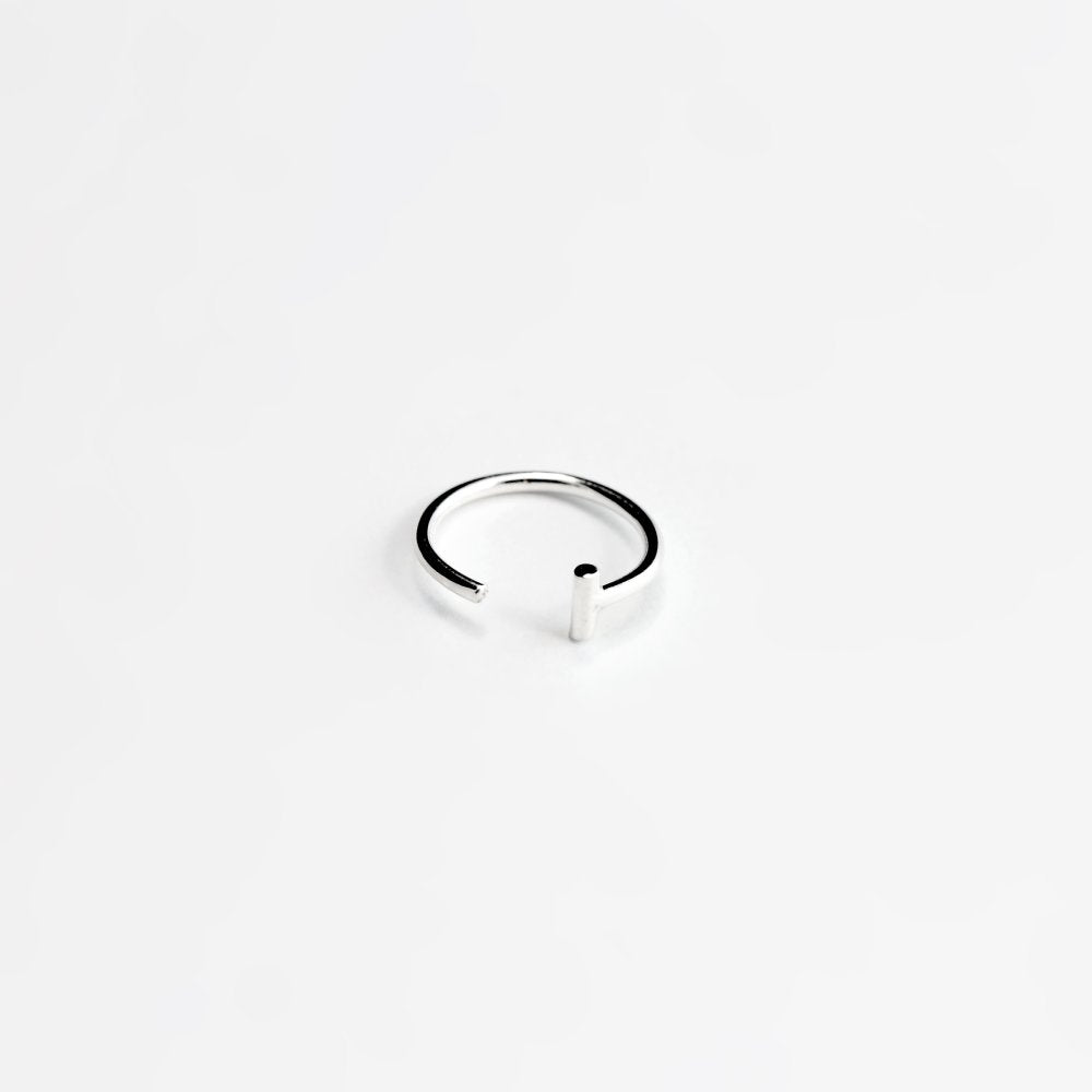 ESSENTIAL DASH SILVER HOOP EARRING - MIRTA jewelry
