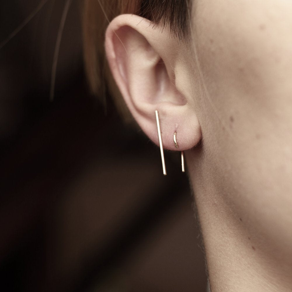 GOLD THIN LINE EARRING - MIRTA jewelry