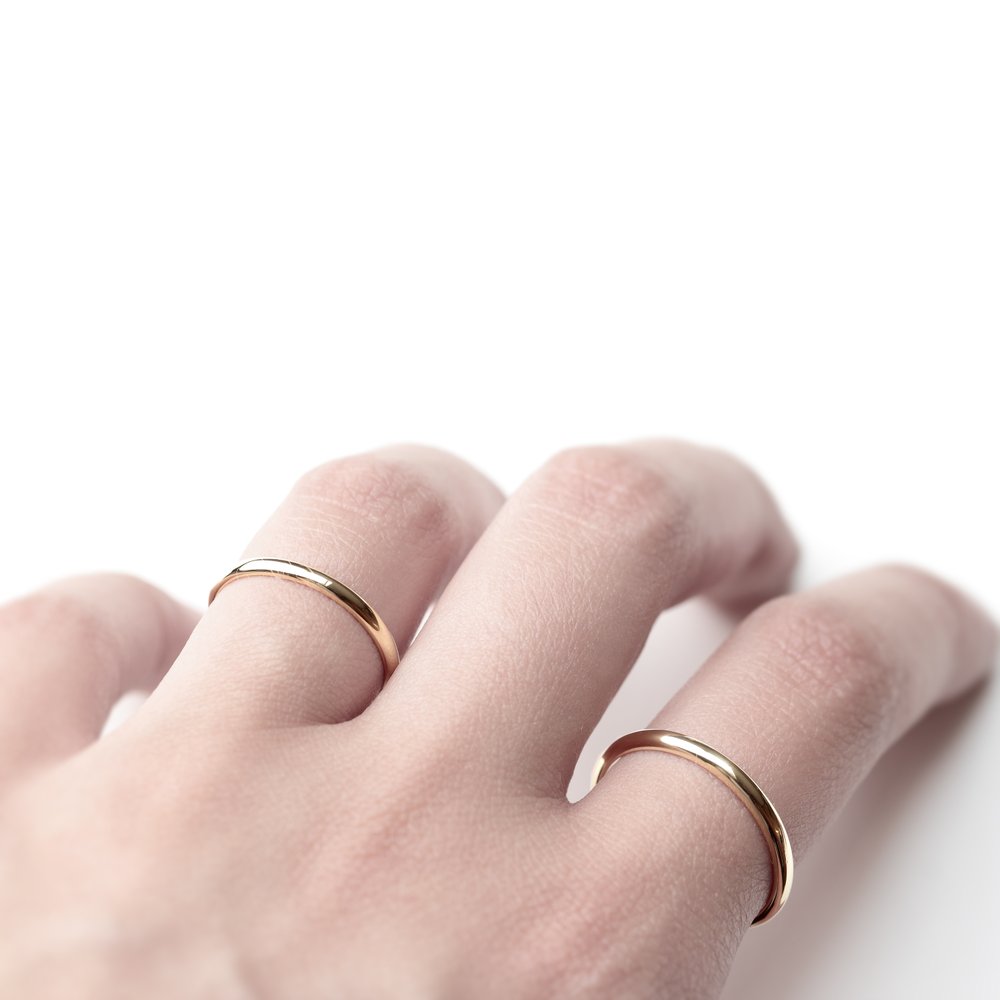 ESSENTIAL GOLD HALF ROUND BAND - MIRTA jewelry
