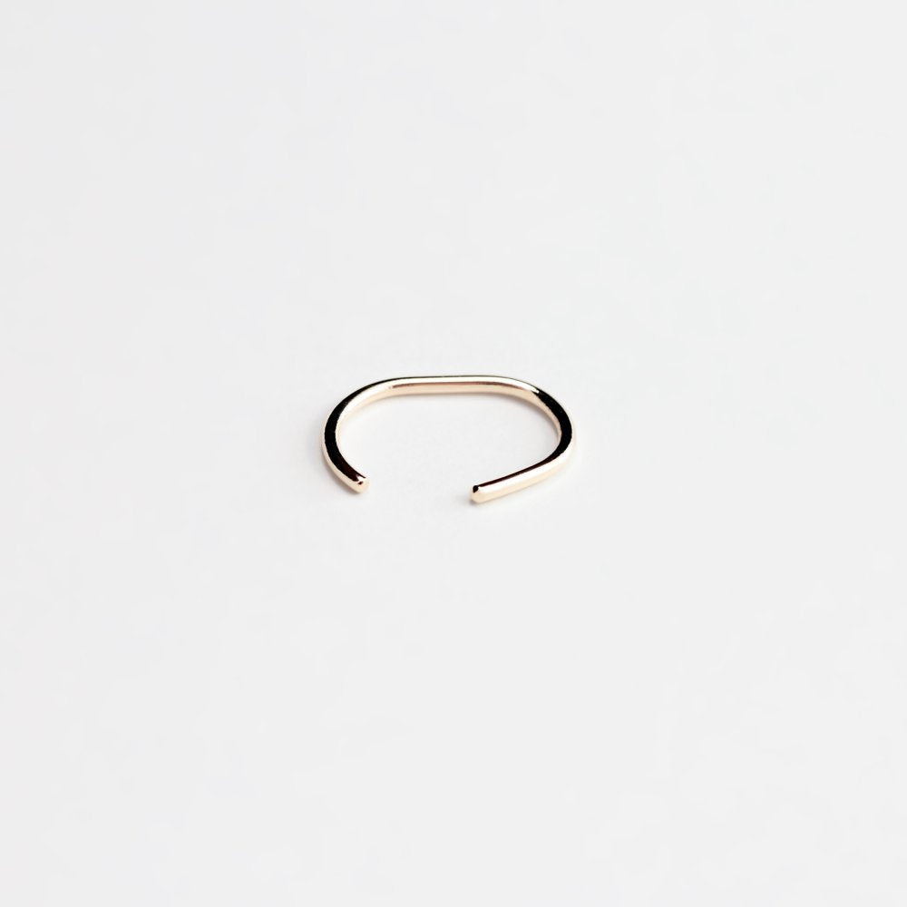 ESSENTIAL GOLD EAR CUFF - MIRTA jewelry