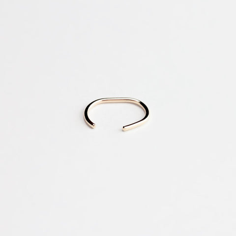 ESSENTIAL GOLD EAR CUFF