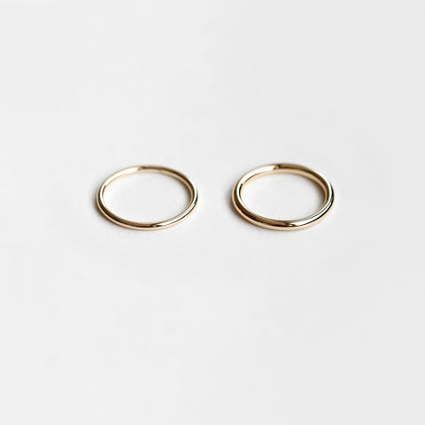 ESSENTIAL THICK GOLD BAND