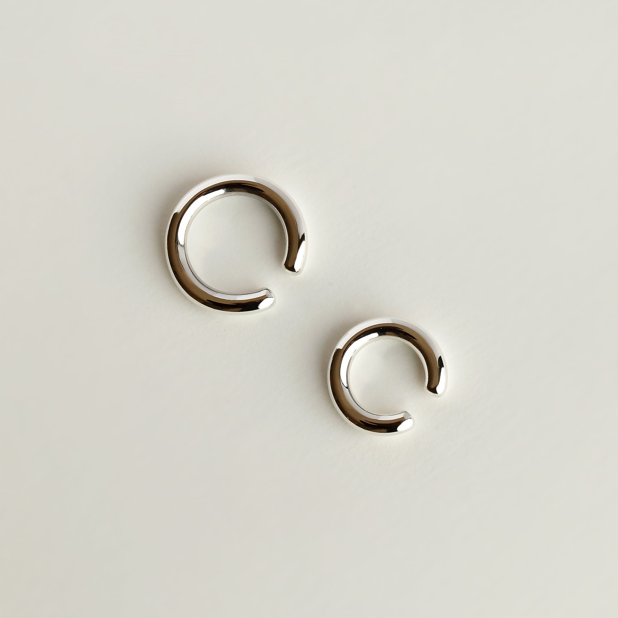 LARGE HUG EAR CUFF - MIRTA jewelry