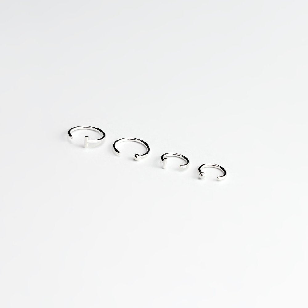 ESSENTIAL DASH SILVER HOOP EARRING - MIRTA jewelry