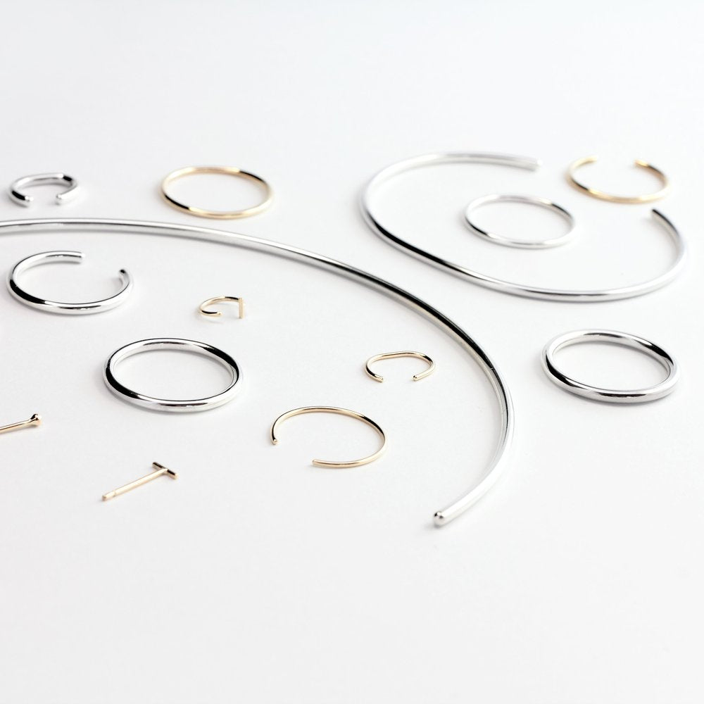 ESSENTIAL GOLD EAR CUFF - MIRTA jewelry
