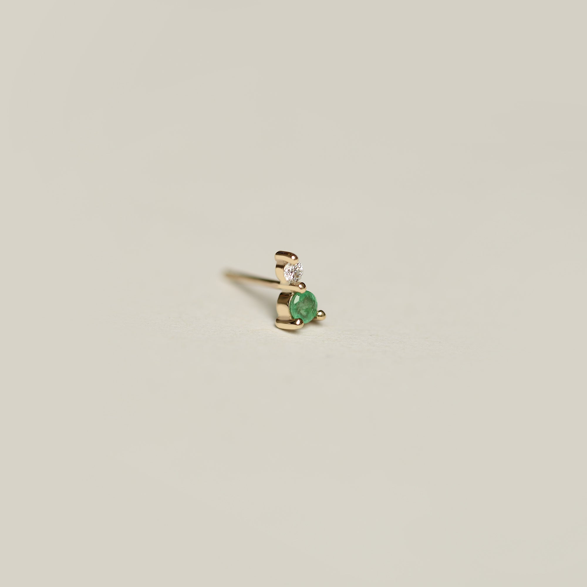 EMERALD AND DIAMOND STUD - MIRTA jewelry