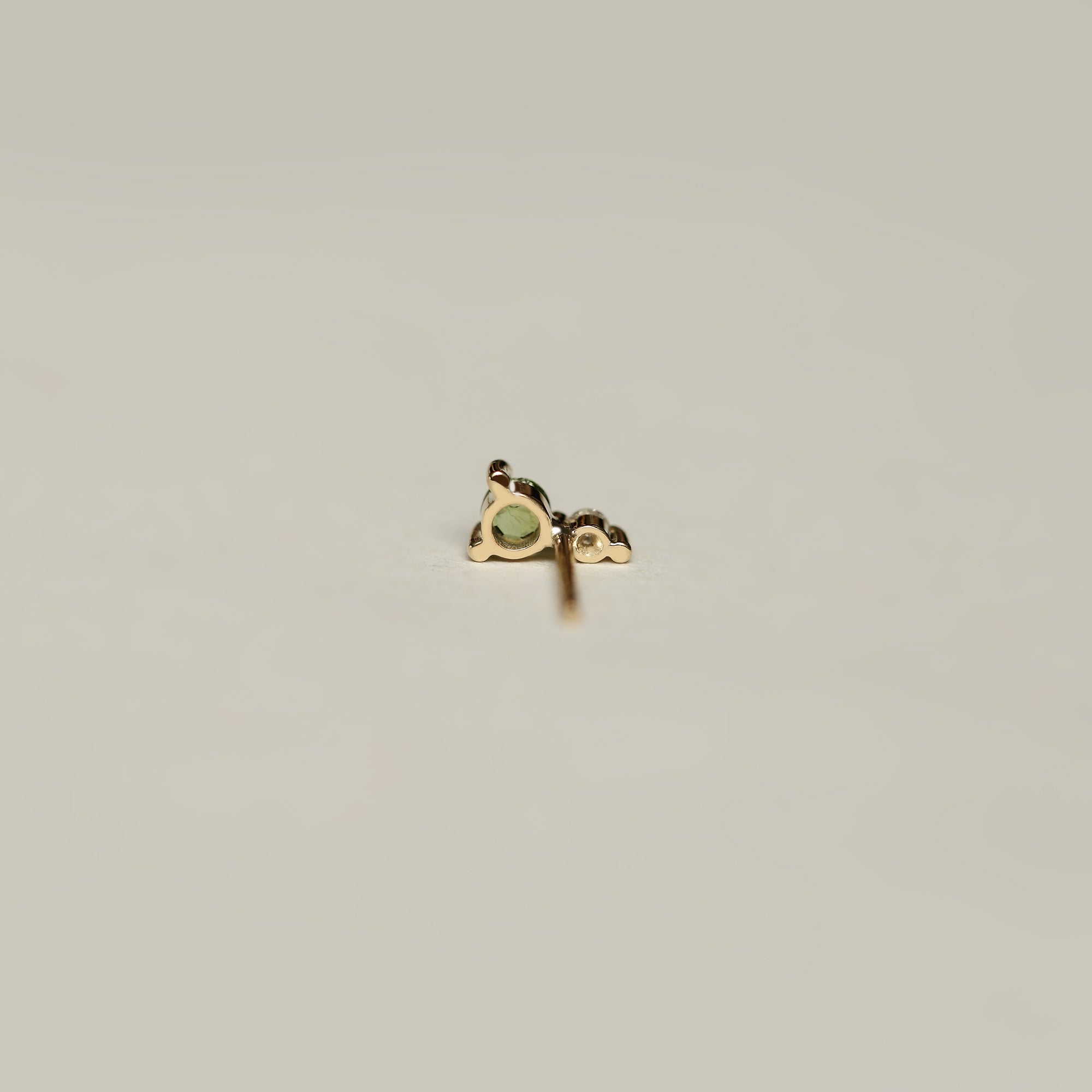 GREEN TOURMALINE AND DIAMOND STUD - MIRTA jewelry