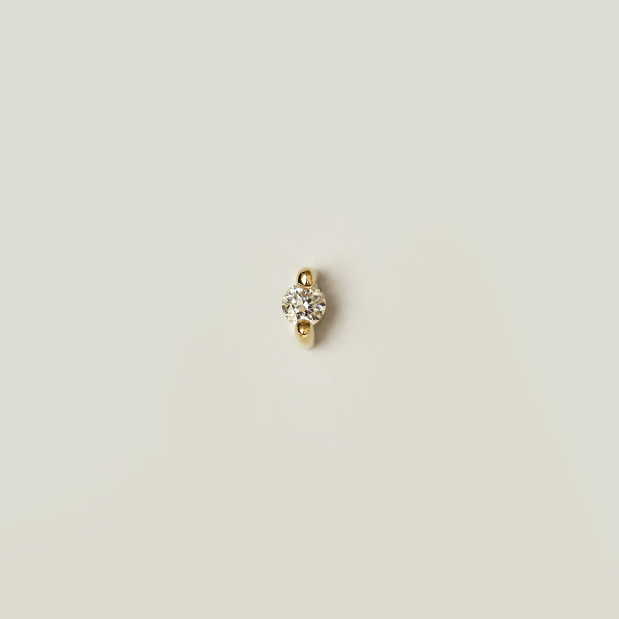 WHITE DIAMOND STUD - MIRTA jewelry