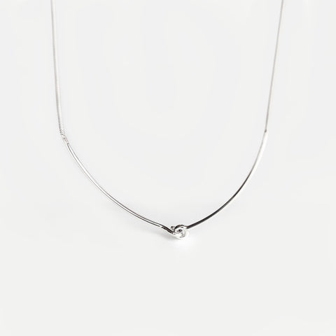 HOOK & EYE NECKLACE