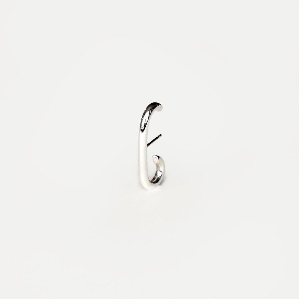 BOLD HUG EARRING - MIRTA jewelry