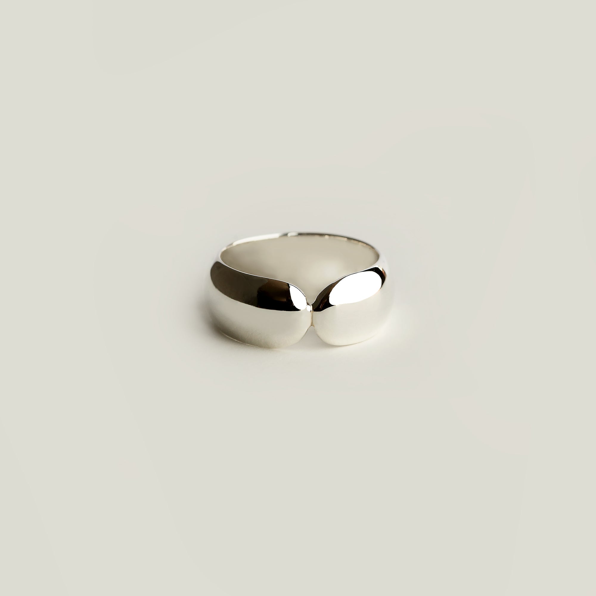 HUG WIDE BAND - MIRTA jewelry