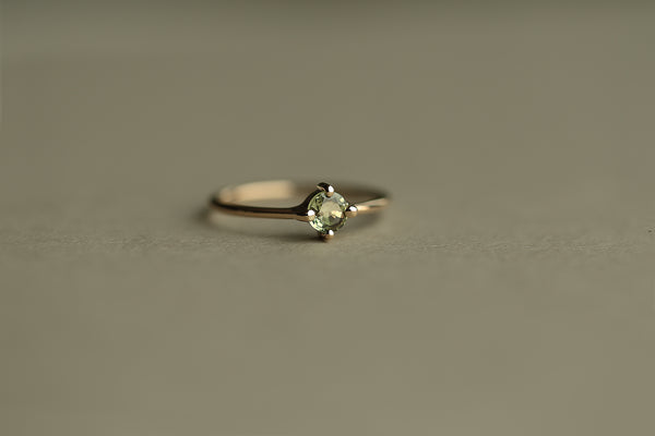 GREEN SAPPHIRE SOLITAIRE RING - MIRTA jewelry