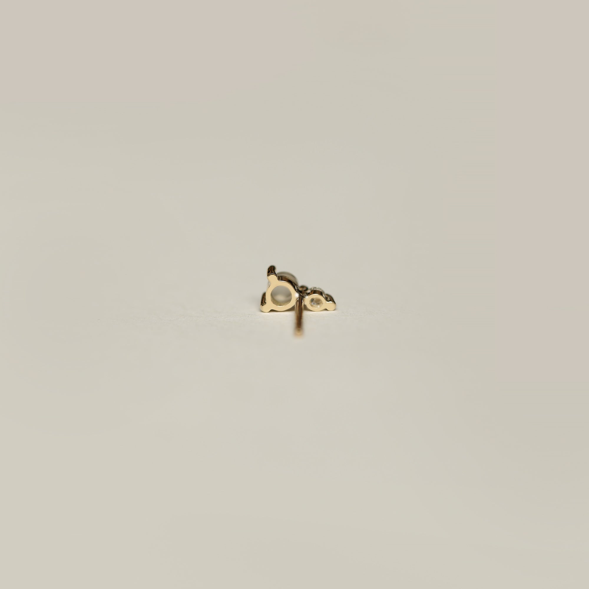 MOONSTONE AND DIAMOND STUD - MIRTA jewelry