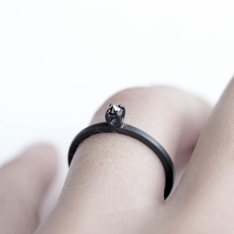 DIAMOND THORN RING