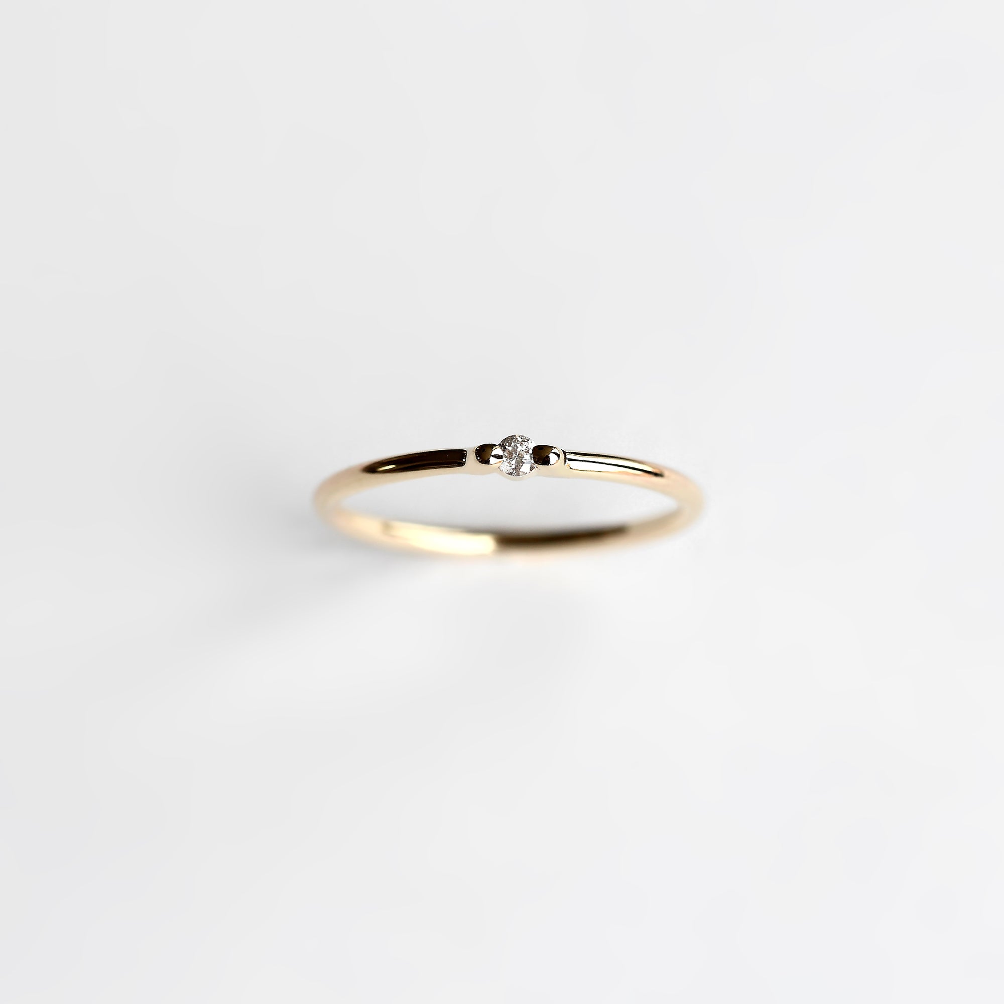 DIAMOND SOLITAIRE RING - MIRTA jewelry