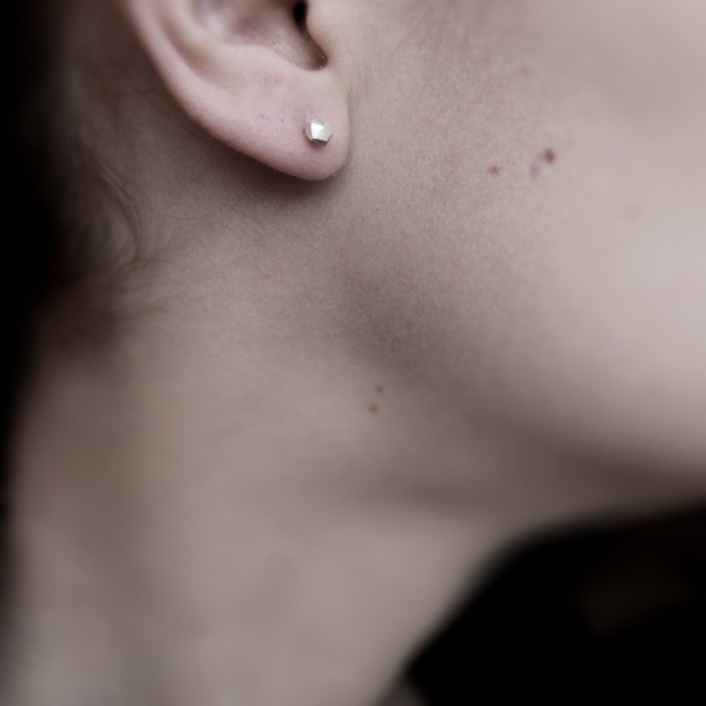 SILVER ROCKS EARRINGS - MIRTA jewelry