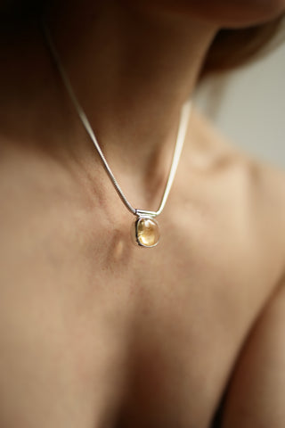 RECTANGULAR CITRINE NECKLACE