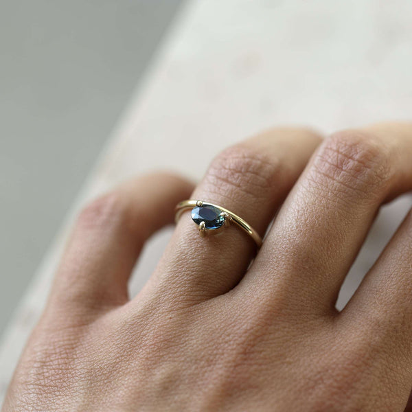 BICOLOR SAPPHIRE BOLD RING - MIRTA jewelry