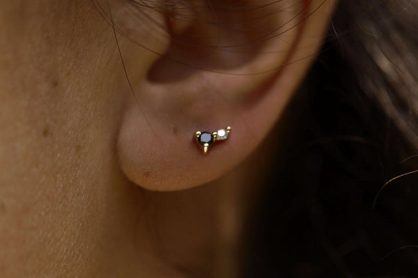 BLACK AND WHITE DIAMOND STUD - MIRTA jewelry