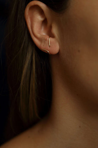 VINE VERTICAL EARRING