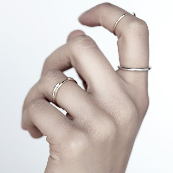 ESSENTIAL OPEN BAND SILVER RING - MIRTA jewelry